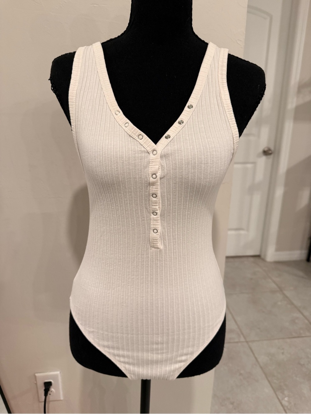 Zara White Ribbed Snap-Front Tank Bodysuit